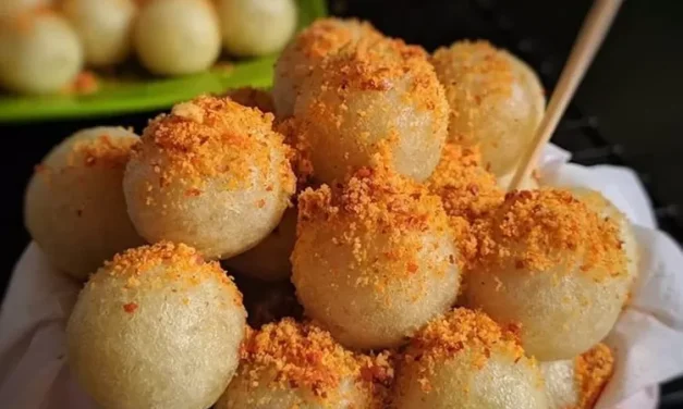 Cimol: Camilan Kenyal Khas Bandung Yang Wajib Dicoba!