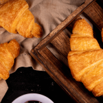 Croissant: Cemilan Kekinian Yang Sedang Booming Di Indonesia