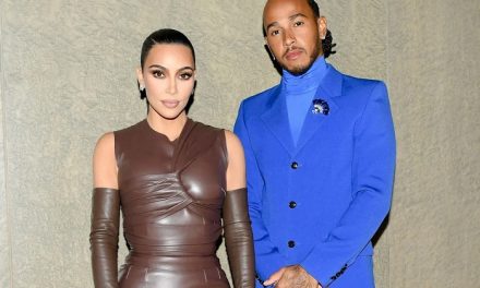 Hollywood Panas! Kim Kardashian & Lewis Hamilton Makin Dekat