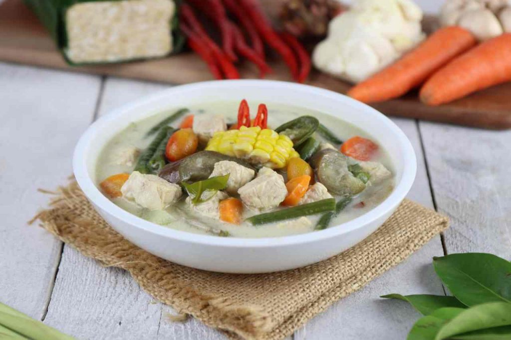 Sayur Lodeh Tradisional: Gurih, Segar Dan Bikin Nagih!