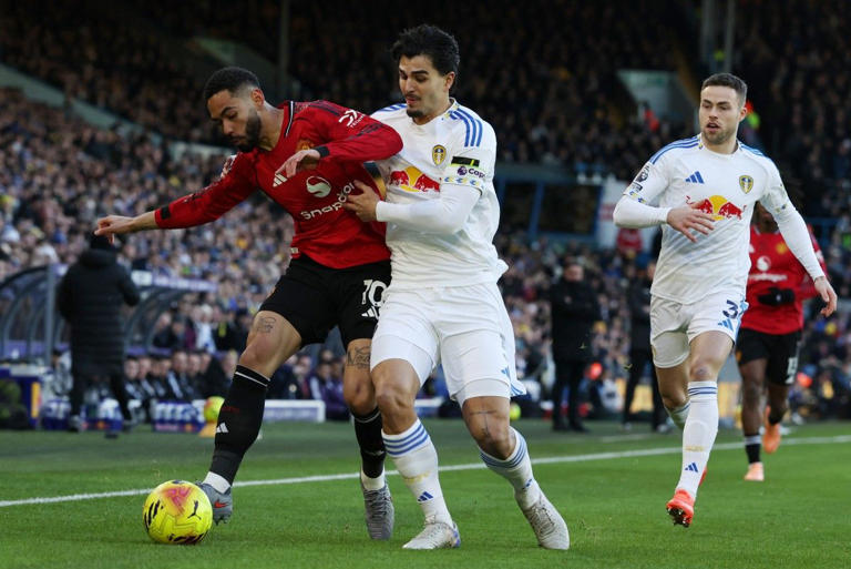 Dari Darah Indonesia Ke Premier League! Bek Ini Sah Ke Brighton