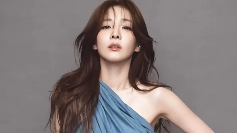 Fakta Mengejutkan Dari Sandara Park, Kisah Cinta Tanpa Bertemu