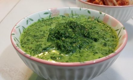 Daun Ubi Tumbuk Khas Medan, Sajian Sederhana Kaya Rempah