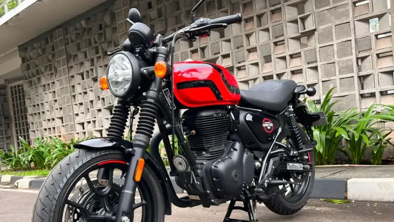 Anti Pegal! Posisi Duduk Hunter 350 Bikin Riding Makin Santai