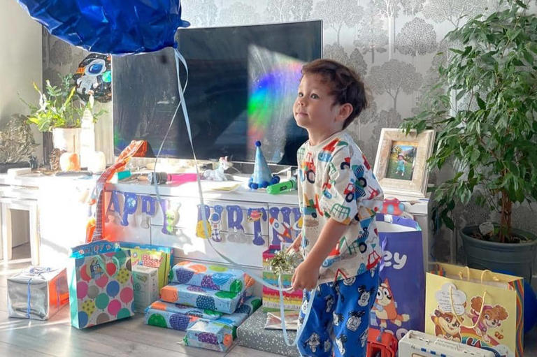 Makin Gemas! Stefan William Rayakan Ultah Ke-3 Noah