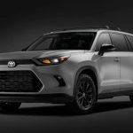 Toyota Grand Highlander Woodland Bawa Suspensi Lebih Tinggi